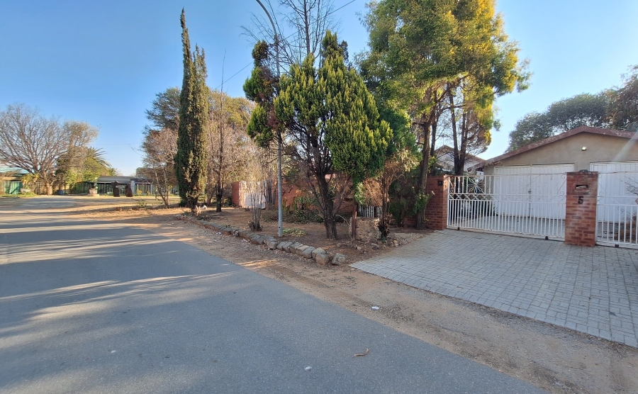 4 Bedroom Property for Sale in Riebeeckstad Free State